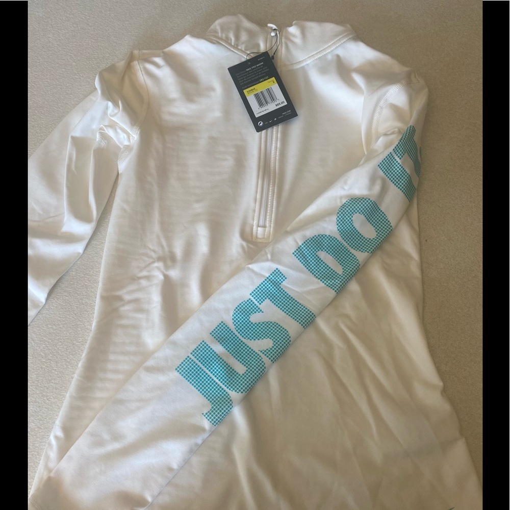 Ivory Nike 1/2 Zip NEW!!!!